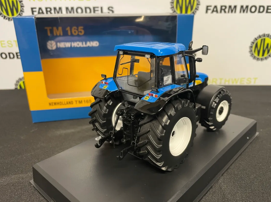 REPLICAGRI 281 1:32 SCALE NEW HOLLAND TM165 TRACTOR