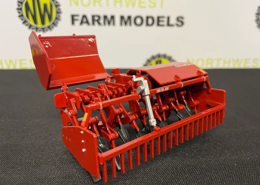 AT COLLECTIONS 1001 1:32 SCALE GRAMEGNA V86/36-300 SPADING MACHINE