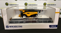 UNIVERSAL HOBBIES 7237 1:32 SCALE NEW HOLLAND CR11 COMBINE HARVESTER