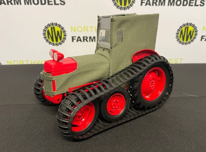 UNIVERSAL HOBBIES 2921 1:16 SCALE FERGUSON TEA-20 SUE (1958)