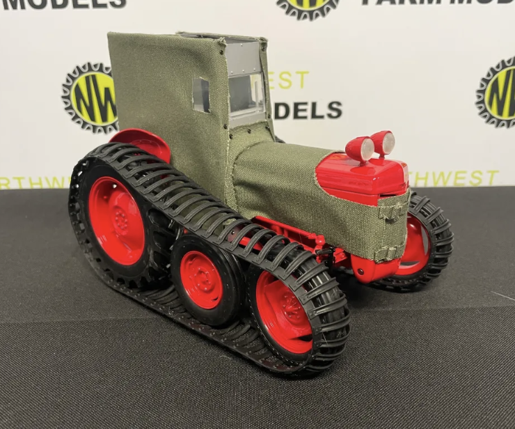 UNIVERSAL HOBBIES 2921 1:16 SCALE FERGUSON TEA-20 SUE (1958)