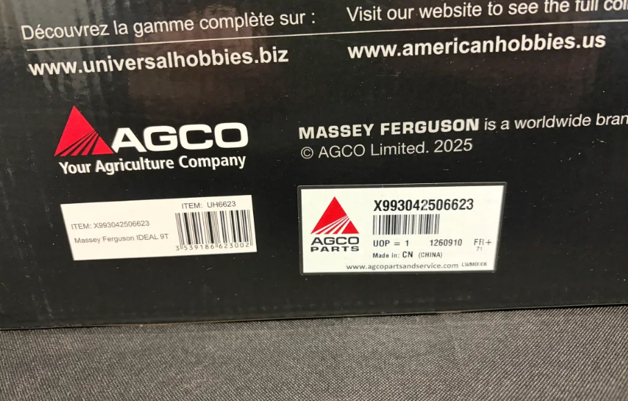 UNIVERSAL HOBBIES 6623 1:32 SCALE MASSEY FERGUSON IDEAL 9T COMBINE HARVESTER (AGCO DEALER EDITION)