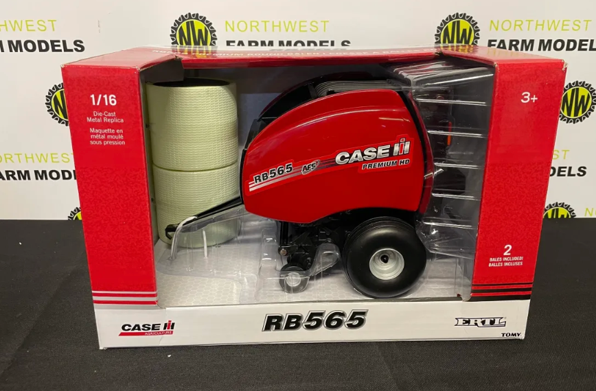 ERTL 44313 1:16 SCALE CASE IH RB565 ROUND BALER