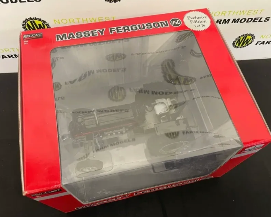 SPECCAST 1:16 SCALE MAS002B MASSEY FERGUSON 1150 WITH DUAL FIRESTONE TYRES - BLACK EDITION
