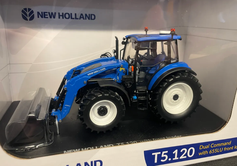 UNIVERSAL HOBBIES 6682 1:32 SCALE NEW HOLLAND T5.120 DUAL COMMAND WITH FRONT LOADER