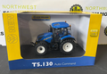 UNIVERSAL HOBBIES 5360 1:32 SCALE NEW HOLLAND T5.130 AUTO COMMAND