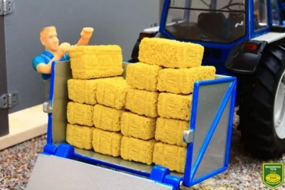 BRUSHWOOD TOYS SMALL BALES (X16) 1:32 SCALE FARM DIORAMA BT3053