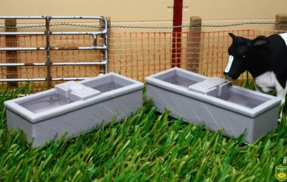 BRUSHWOOD TOYS 1:32 SCALE BT3058 WATER TROUGHS X 2