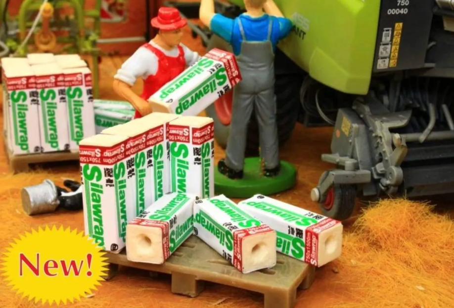 BRUSHWOOD TOYS 1:32 SCALE PALLET OF BALE WRAP FARM DIORAMA *NEW* BT3060