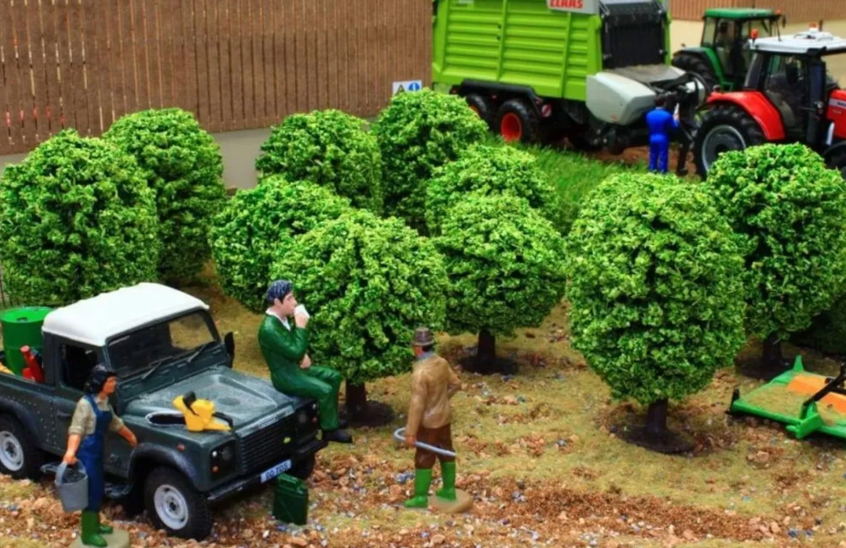 BRUSHWOOD TOYS 1:32 SCALE BT3025 ORCHARD TREES