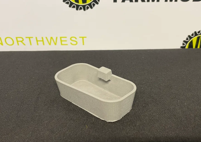 BRUSHWOOD TOYS BT3081 1:32 SCALE PRECAST CONCRETE COW WATER TROUGH