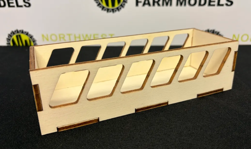BRUSHWOOD TOYS BT3090 1:32 SCALE RECTANGULAR YARD BARRIER