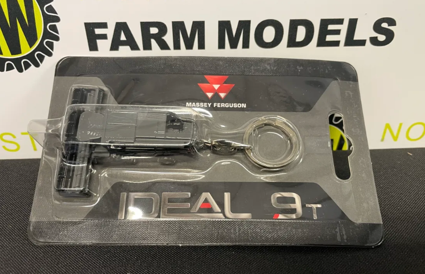 UNIVERSAL HOBBIES 5866 MASSEY FERGUSON IDEAL 9T COMBINE HARVESTER KEYRING