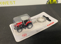 UNIVERSAL HOBBIES 5904 MASSEY FERGUSON 8S.265 XTRA KEYRING