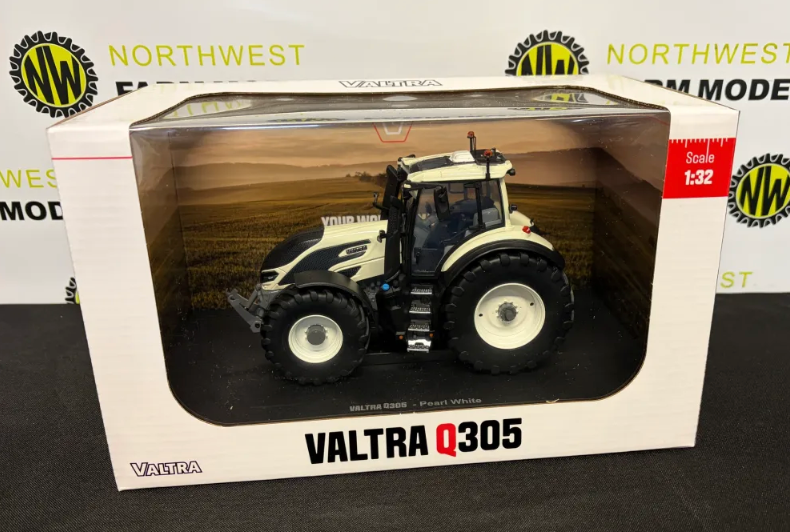 UNIVERSAL HOBBIES 6469 1:32 SCALE VALTRA Q305 PEARL WHITE LIMITED EDITION