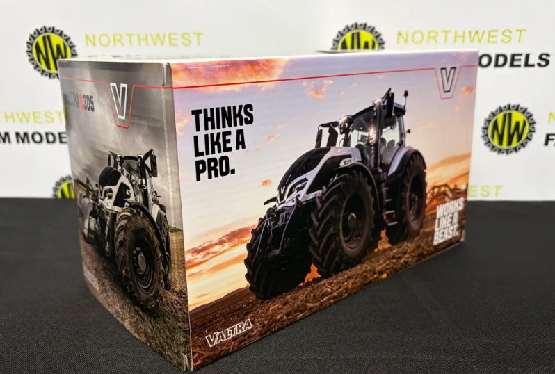 UNIVERSAL HOBBIES 6469 1:32 SCALE VALTRA Q305 PEARL WHITE LIMITED EDITION