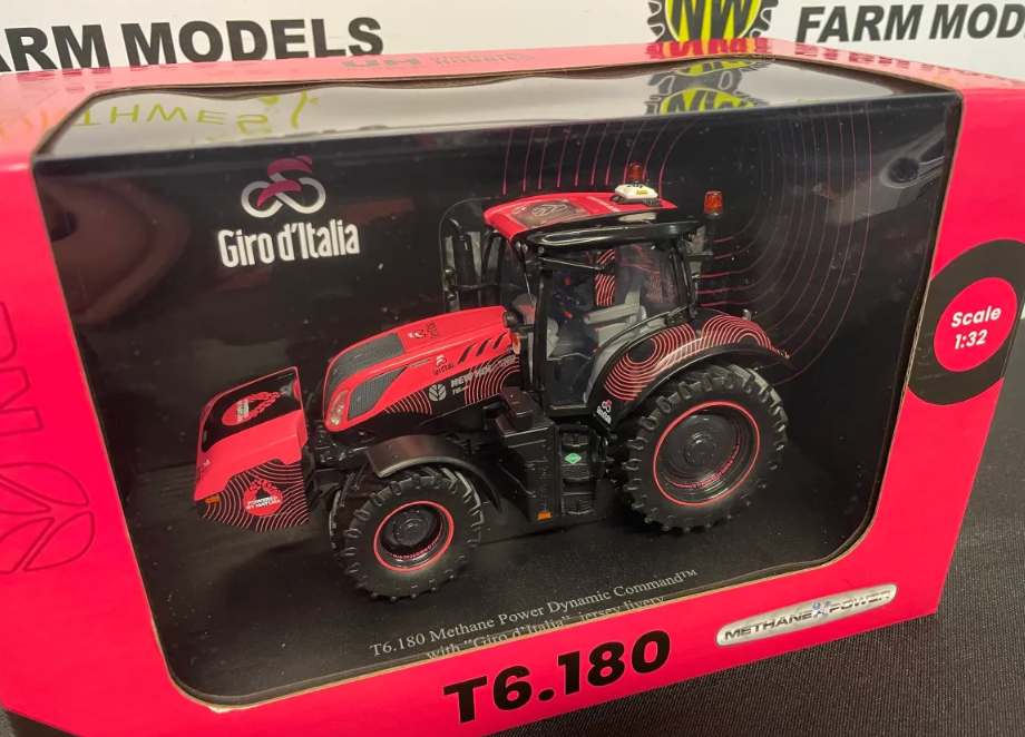 UNIVERSAL HOBBIES 6467 1:32 SCALE NEW HOLLAND T6.180 METHANE POWER GIRO D'ITALIA