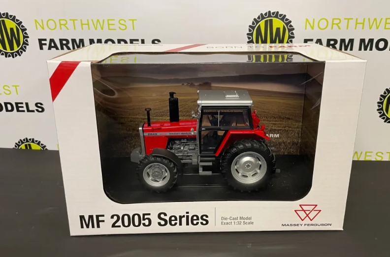 UNIVERSAL HOBBIES 6368 1:32 SCALE MASSEY FERGUSON 2645 LIMITED EDITION