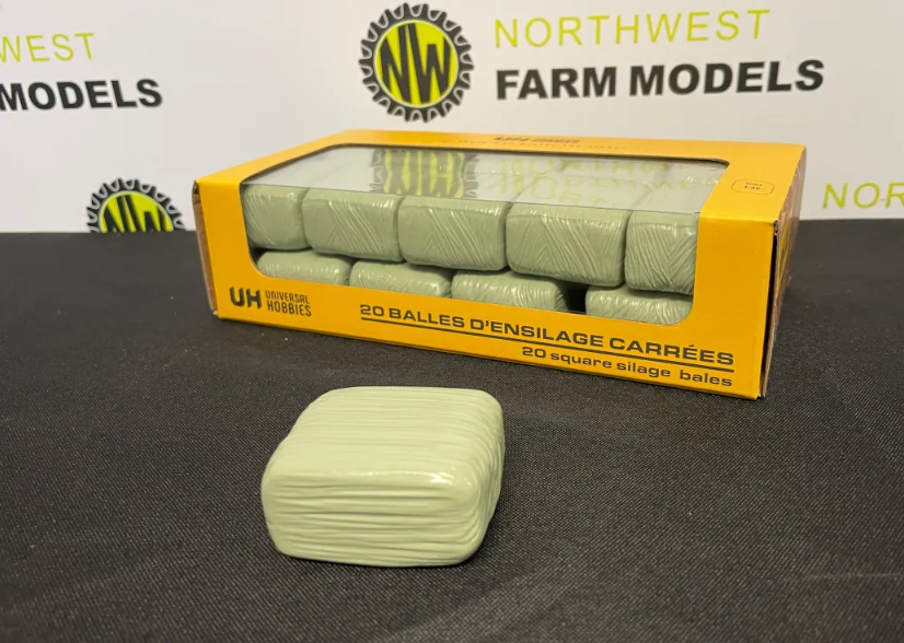UNIVERSAL HOBBIES 6881 1:32 SCALE 20 SQUARE SILAGE BALES (WRAPPED GREEN)