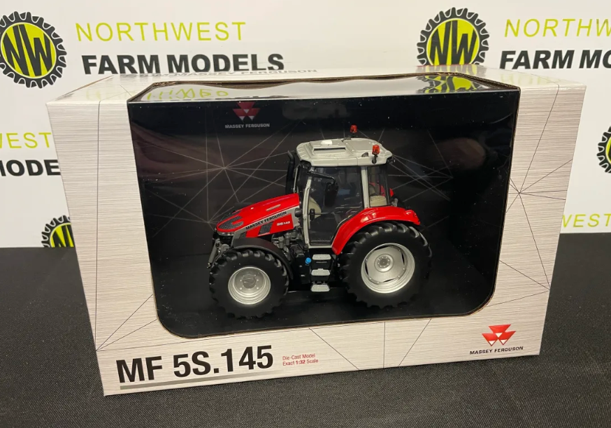 UNIVERSAL HOBBIES 6304 1:32 SCALE MASSEY FERGUSON 5S.145 TRACTOR