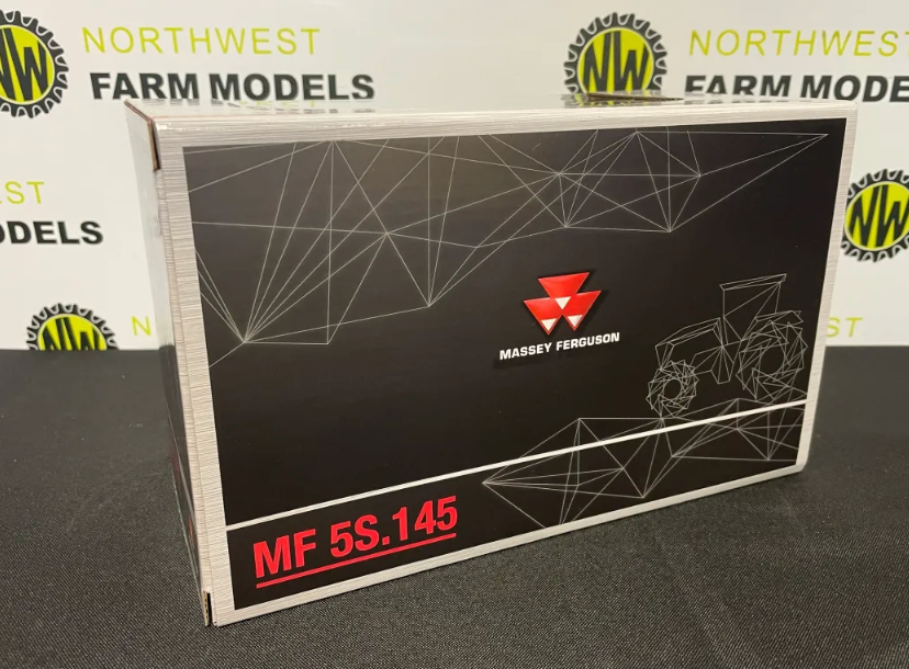 UNIVERSAL HOBBIES 6304 1:32 SCALE MASSEY FERGUSON 5S.145 TRACTOR