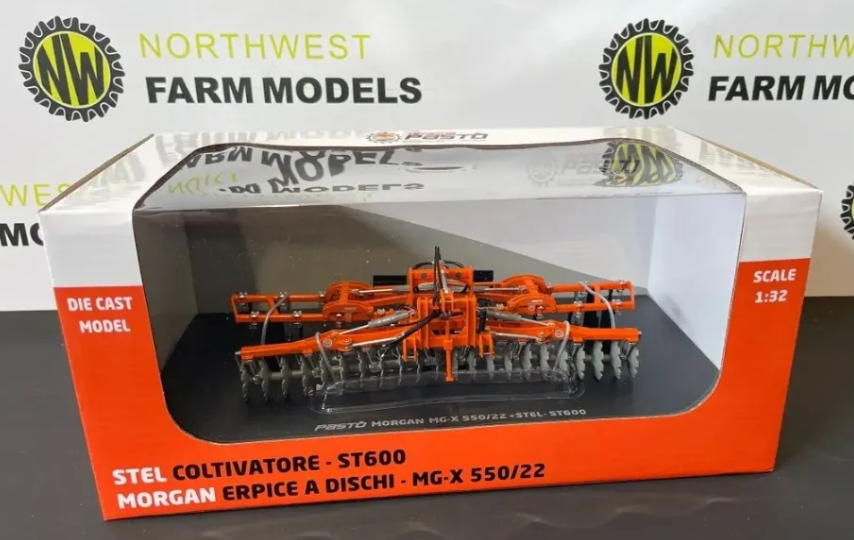 UNIVERSAL HOBBIES 6390 1:32 SCALE PASTO STEL ST600 WITH MG-X550/22 CULTIVATOR SET