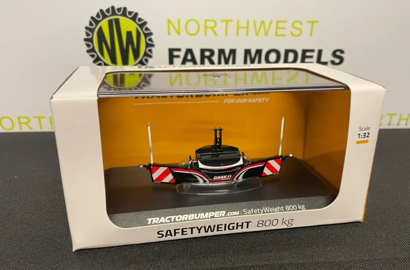 UNIVERSAL HOBBIES 6681 1:32 SCALE CASE IH AGRI BUMPER 800kg SAFETY WEIGHT