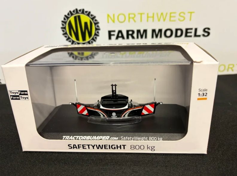 UNIVERSAL HOBBIES 6893 1:32 SCALE FIAT AGRIBUMPER 800KG FRONT WEIGHT
