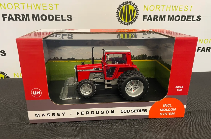 UNIVERSAL HOBBIES 6765 1:32 SCALE MASSEY FERGUSON 575 4WD WITH REAR DUAL WHEELS