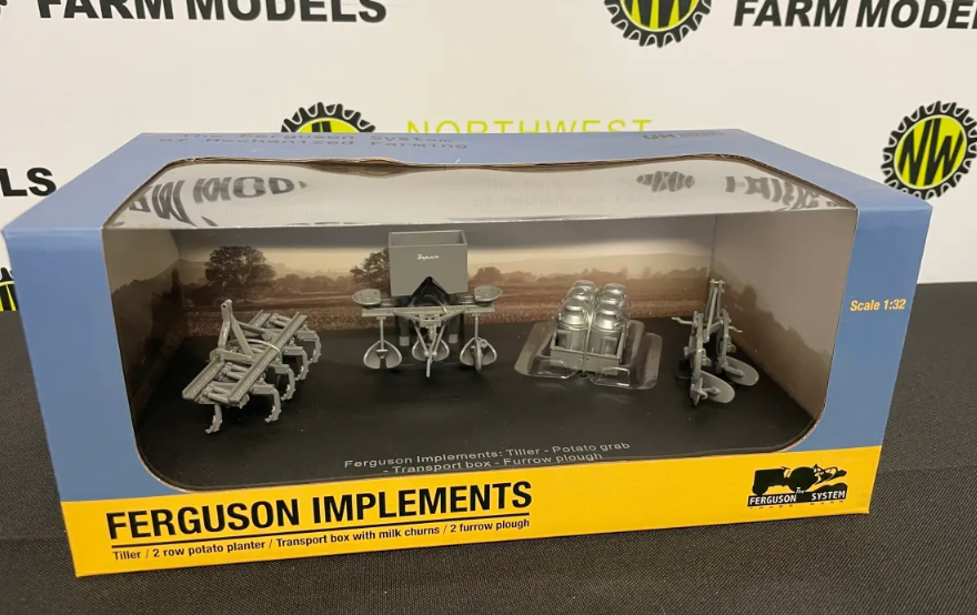 UNIVERSAL HOBBIES 6247 1:32 SCALE FERGUSON IMPLEMENT SET (CULTIVATOR, POTATO PLANTER, TRANSPORT BOX AND PLOUGH)