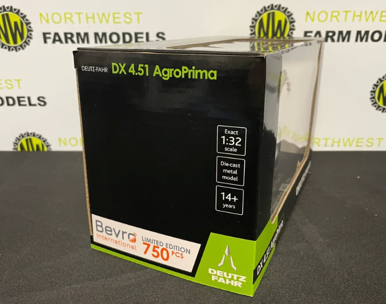 UNIVERSAL HOBBIES 6776 1:32 SCALE DEUTZ-FAHR DX 4.51 AGROPRIMA LIMITED EDITION