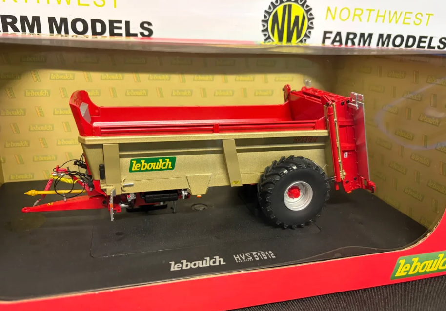 UNIVERSAL HOBBIES 6838 1:32 SCLAE LEBOULCH HVS 51S12 REAR DISCHARGE SPREADER