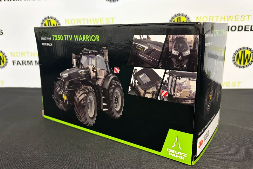 UNIVERSAL HOBBIES 6485 1:32 SCALE DEUTZ FAHR 7250 TTV WARRIOR MATT BLACK