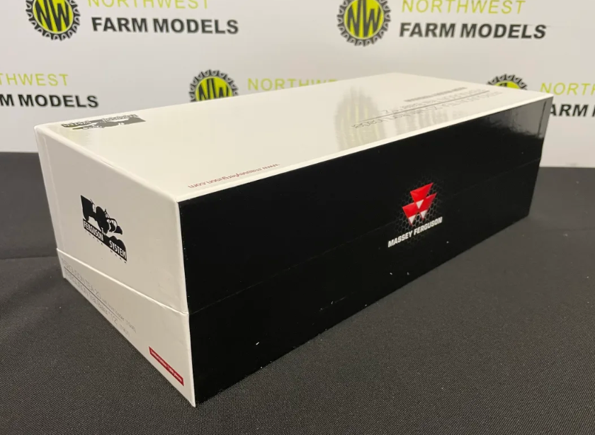 UNIVERSAL HOBBIES 5378 1:32 SCALE FERGUSON TEA 20 WITH HIGH LIFT LOADER & FERGUSON F12 BALER