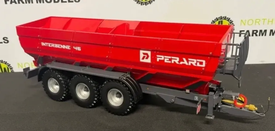 UNIVERSAL HOBBIES 6699 1:32 SCALE PERARD INTERBENNE 46 TRIPLE AXLE CHASER BIN
