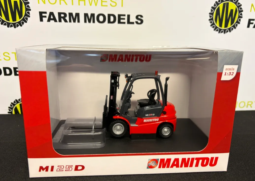 UNIVERSAL HOBBIES 2949 1:32 SCALE MANITOU MI 25D FORKLIFT