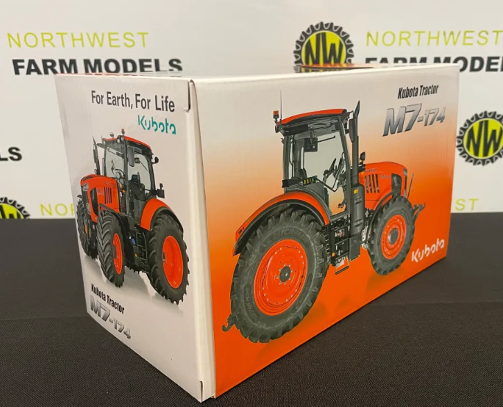 UNIVERSAL HOBBIES 6727 1:32 SCALE KUBOTA M7-174 WITH FRONT WEIGHT
