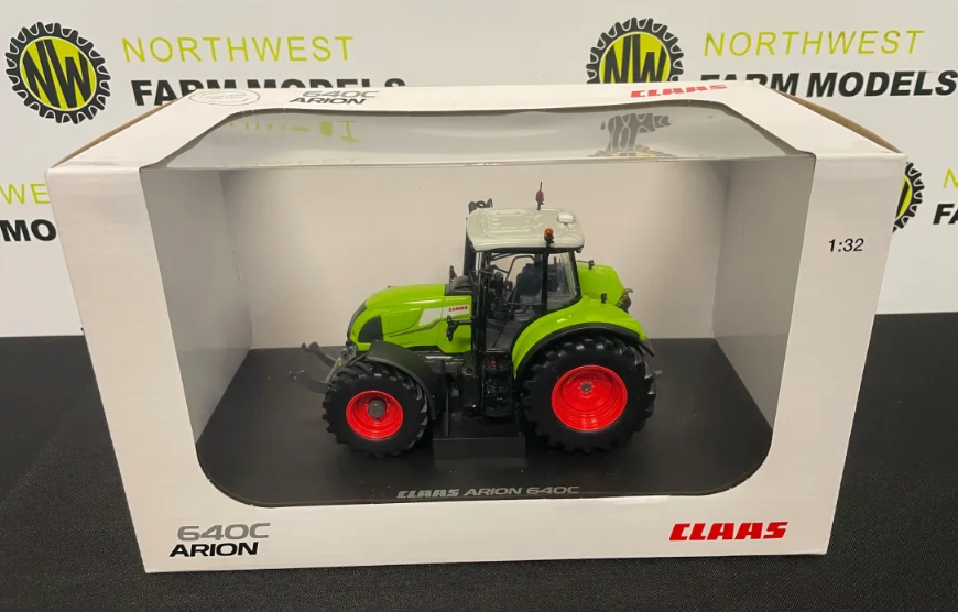 UNIVERSAL HOBBIES 1:32 SCALE CLAAS ARION 640 C TRACTOR LIMITED EDITION