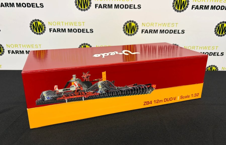UNIVERSAL HOBBIES 6828 1:32 SCALE VREDO ZB4 12 METRE DUO-V SLURRY APPLICATOR LIMITED EDITION