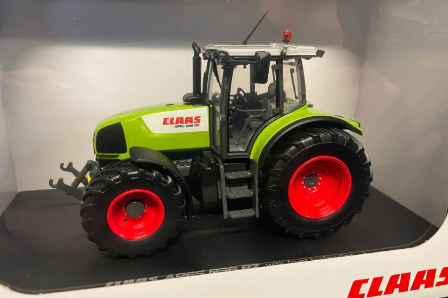 UNIVERSAL HOBBIES 1:32 SCALE CLAAS ARES 836 RZ WITH FRONT LINKS LIMITED EDITION