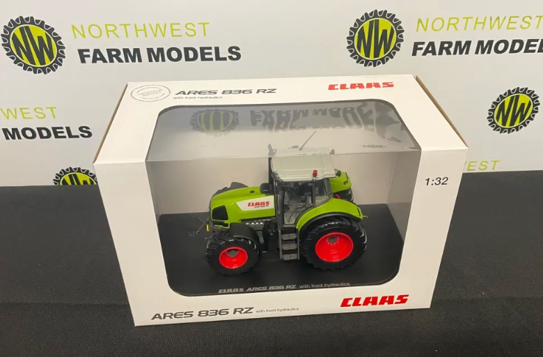 UNIVERSAL HOBBIES 1:32 SCALE CLAAS ARES 836 RZ WITH FRONT LINKS LIMITED EDITION