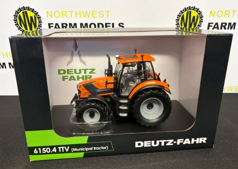 UNIVERSAL HOBBIES 6860 1:32 SCALE DEUTZ FAHR 6150.4 TTV COMMUNAL EDITION
