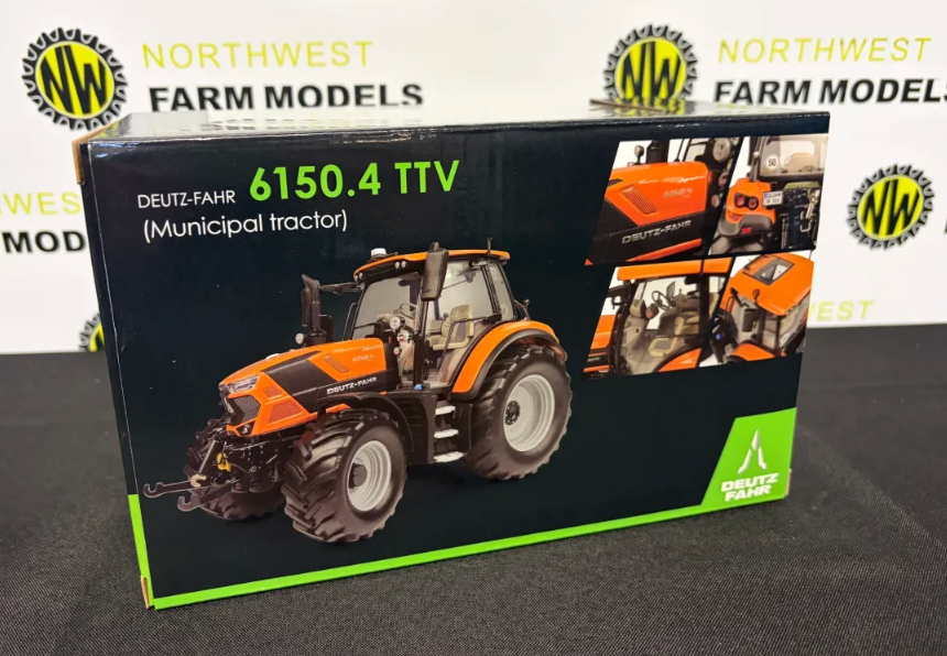 UNIVERSAL HOBBIES 6860 1:32 SCALE DEUTZ FAHR 6150.4 TTV COMMUNAL EDITION