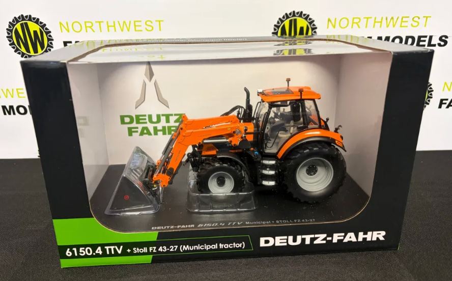 UNIVERSAL HOBBIES 6861 1:32 SCALE DEUTZ FAHR 6150.4 TTV COMMUNAL EDITION WITH FRONT LOADER
