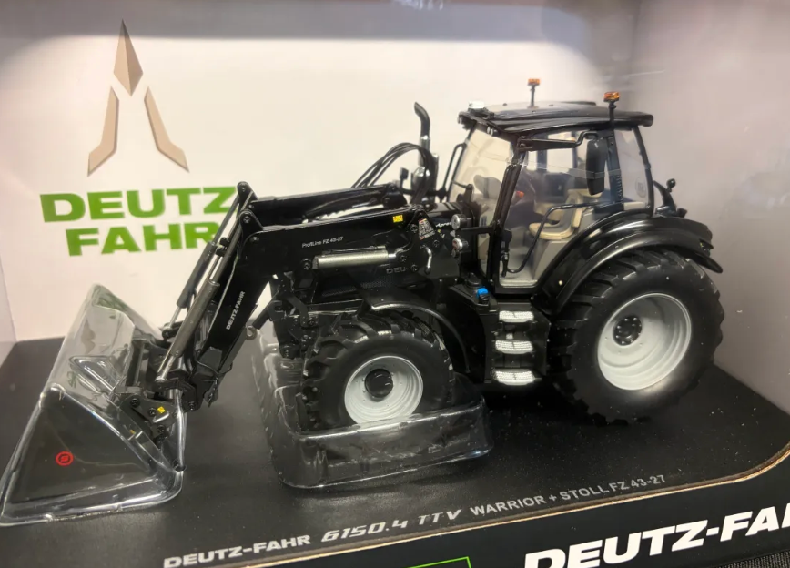 UNIVERSAL HOBBIES 6862 1:32 SCALE DEUTZ FAHR 6150.4 TTV WARRIOR EDITION WITH FRONT LOADER