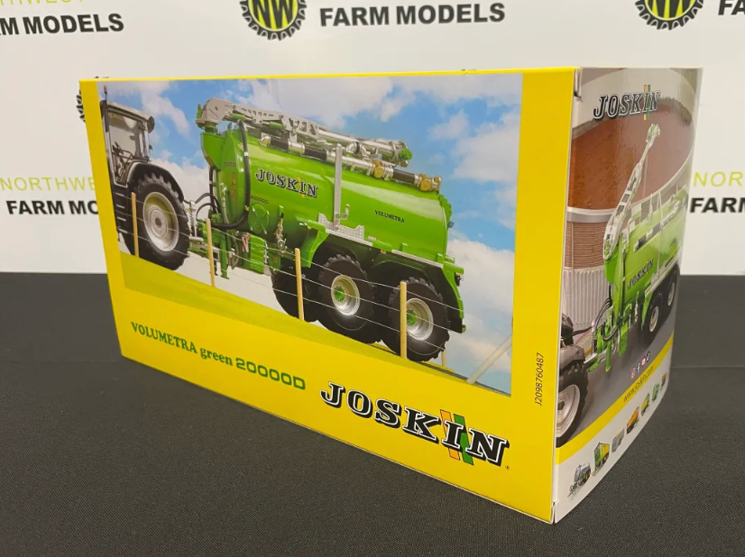 UNIVERSAL HOBBIES 6715 1:32 SCALE JOSKIN VOLUMETRA 20000 GREEN VERSION LIMITED EDITION