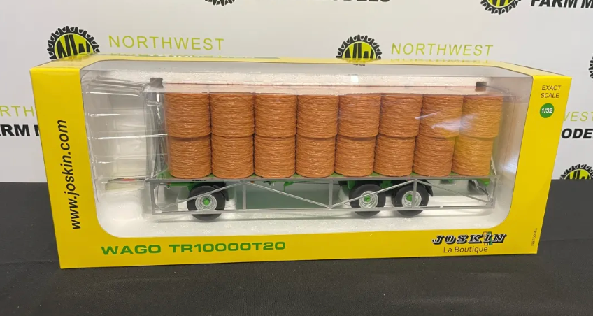 UNIVERSAL HOBBIES 5225 1:32 SCALE JOSKIN WAGO TR10000 T20 TRAILER WITH BALES