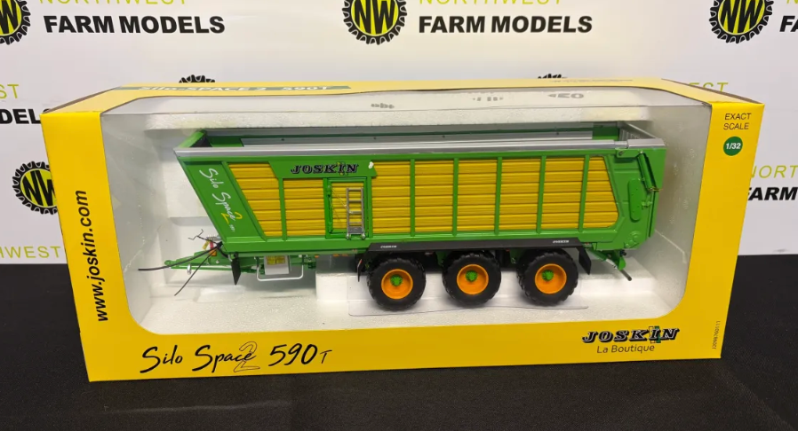 UNIVERSAL HOBBIES 5336 1:32 SCALE JOSKIN SILO SPACE2 SILAGE TRAILER