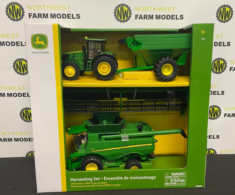 ERTL 47358 1:32 SCALE JOHN DEERE S780 COMBINE, JOHN DEERE 7290R WITH GRAIN CHASER SET