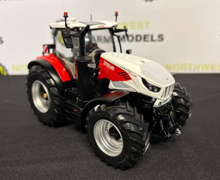 MARGE MODELS 2520 1:32 SCALE STEYR CERVUS 6440 CVT TRACTOR